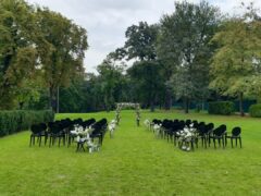 Chateau St. Havel - svatební obřad v zahradě